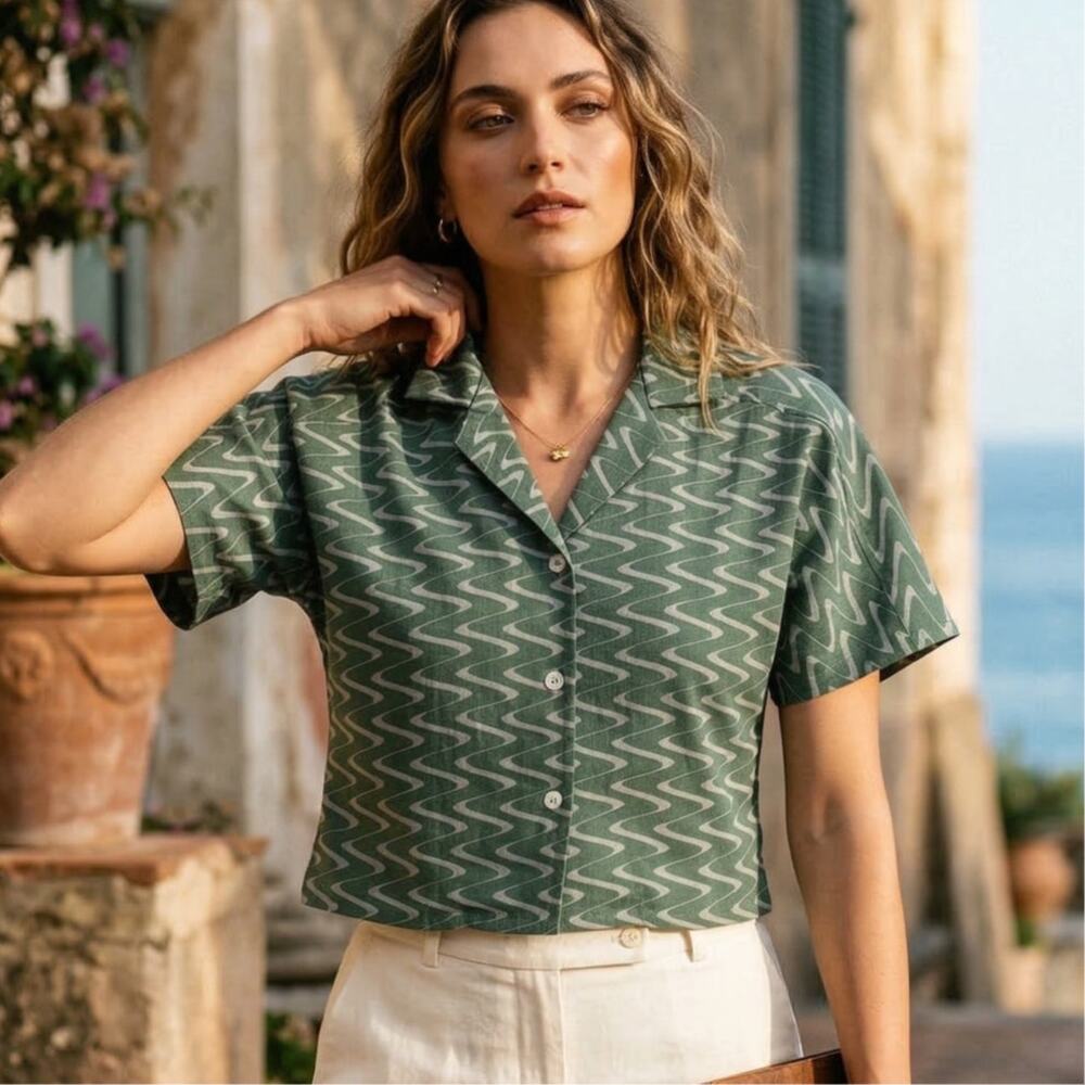 DANDY DEL MAR Short Sleeve camp Collar Blouse in Green
